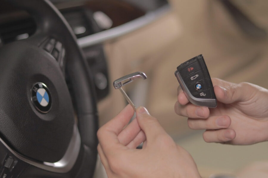 BMW en MINI autosleutel batterij vervangen Schalk Trading Automotive